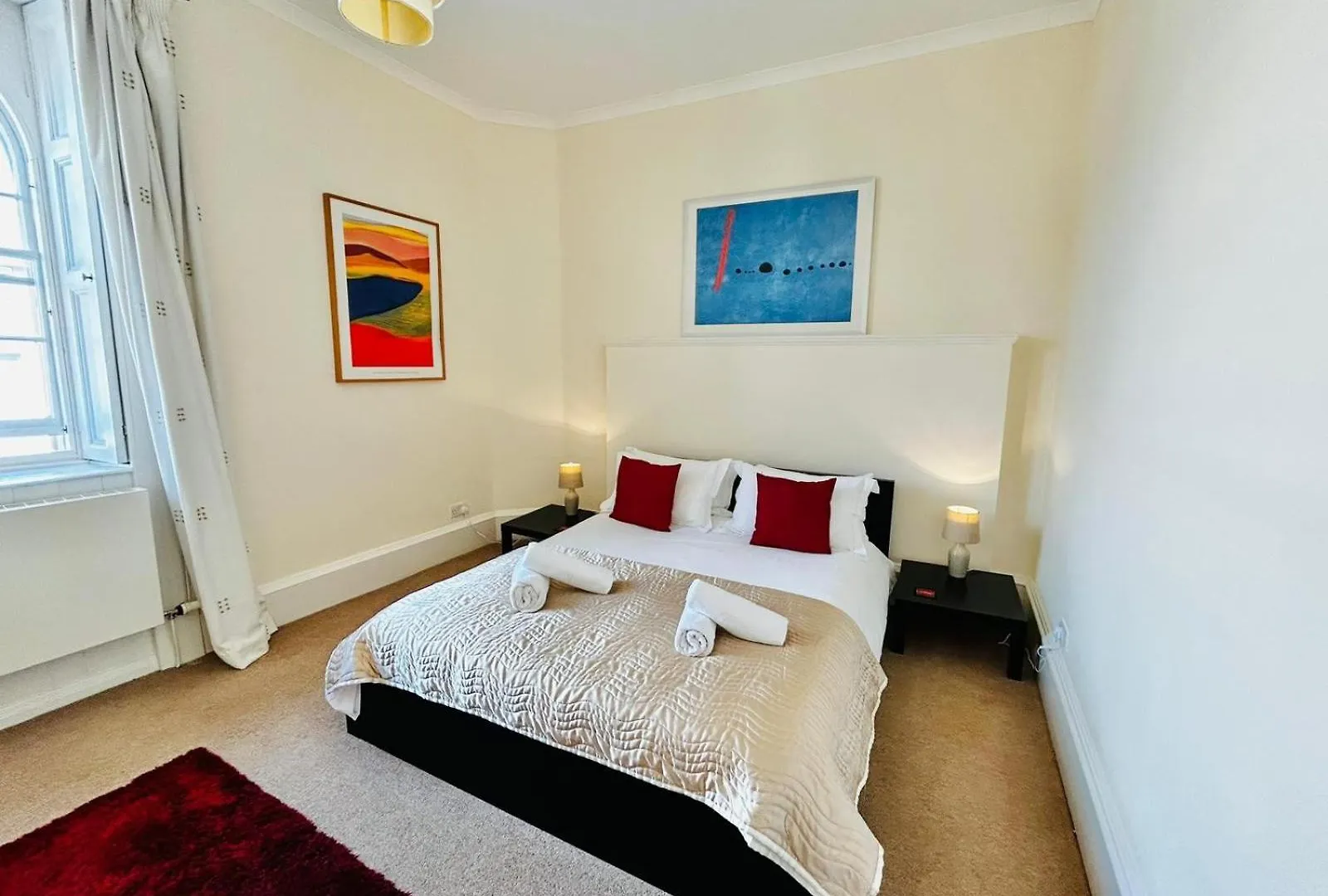 Parliament Sq Apartment Edinburgh